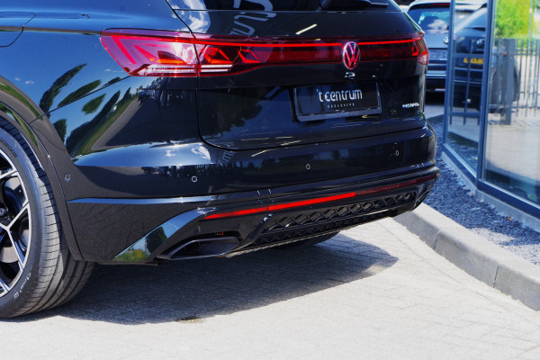 Volkswagen Touareg 3.0 TSi eHybrid 463 PK 4MOTION R PHEV, Trekhaak, Panoramadak, Massage, , Dynaudio, 360 Camera, Head-Up
