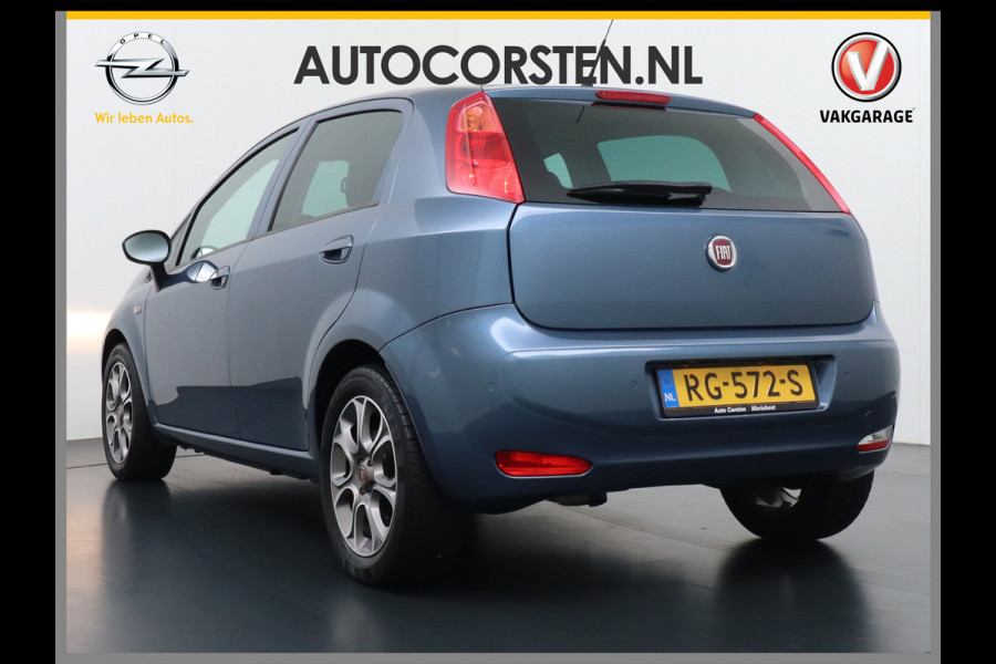 Fiat Punto Evo 100Pk 5Drs Navi Ecc Cruise Control Carkitt Pdc Bluetooth USB Lmv 16" City Steer Mistlampen Sempre 4X Elek.Raam + Elek.Spiegels 6-Versnellingen Blue&Me Dim.B.Spiegel 0.9 TwinAir Keurig onderhouden Fiat! Zeer Compleet!