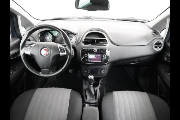 Fiat Punto Evo 100Pk 5Drs Navi Ecc Cruise Control Carkitt Pdc Bluetooth USB Lmv 16" City Steer Mistlampen Sempre 4X Elek.Raam + Elek.Spiegels 6-Versnellingen Blue&Me Dim.B.Spiegel 0.9 TwinAir Keurig onderhouden Fiat! Zeer Compleet!