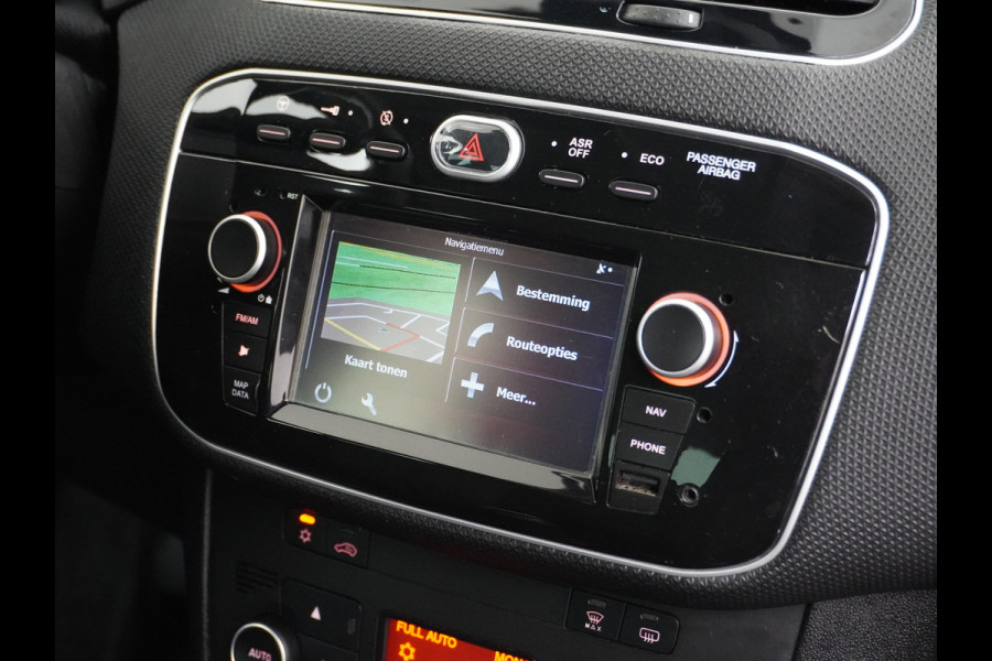 Fiat Punto Evo 100Pk 5Drs Navi Ecc Cruise Control Carkitt Pdc Bluetooth USB Lmv 16" City Steer Mistlampen Sempre 4X Elek.Raam + Elek.Spiegels 6-Versnellingen Blue&Me Dim.B.Spiegel 0.9 TwinAir Keurig onderhouden Fiat! Zeer Compleet!