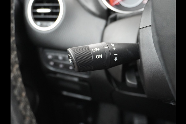 Fiat Punto Evo 100Pk 5Drs Navi Ecc Cruise Control Carkitt Pdc Bluetooth USB Lmv 16" City Steer Mistlampen Sempre 4X Elek.Raam + Elek.Spiegels 6-Versnellingen Blue&Me Dim.B.Spiegel 0.9 TwinAir Keurig onderhouden Fiat! Zeer Compleet!