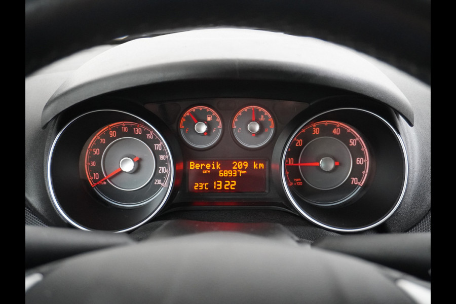 Fiat Punto Evo 100Pk 5Drs Navi Ecc Cruise Control Carkitt Pdc Bluetooth USB Lmv 16" City Steer Mistlampen Sempre 4X Elek.Raam + Elek.Spiegels 6-Versnellingen Blue&Me Dim.B.Spiegel 0.9 TwinAir Keurig onderhouden Fiat! Zeer Compleet!