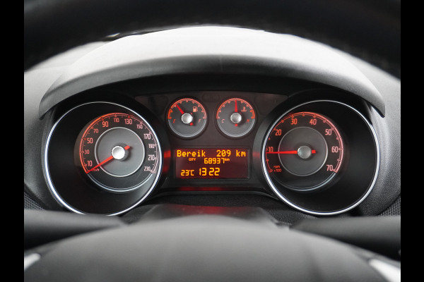 Fiat Punto Evo 100Pk 5Drs Navi Ecc Cruise Control Carkitt Pdc Bluetooth USB Lmv 16" City Steer Mistlampen Sempre 4X Elek.Raam + Elek.Spiegels 6-Versnellingen Blue&Me Dim.B.Spiegel 0.9 TwinAir Keurig onderhouden Fiat! Zeer Compleet!