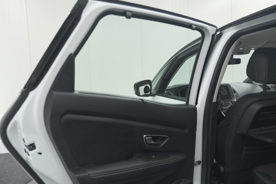 Renault Scénic TCe 140 Bose | Trekhaak | Camera | Dodehoekdetectie | Navigatie