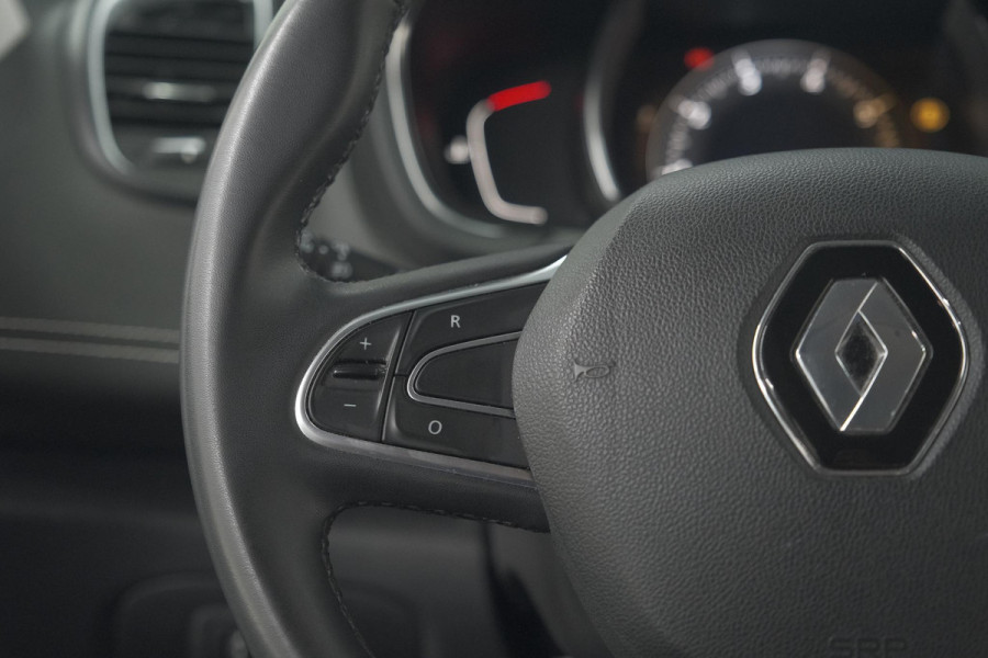 Renault Scénic TCe 140 Bose | Trekhaak | Camera | Dodehoekdetectie | Navigatie