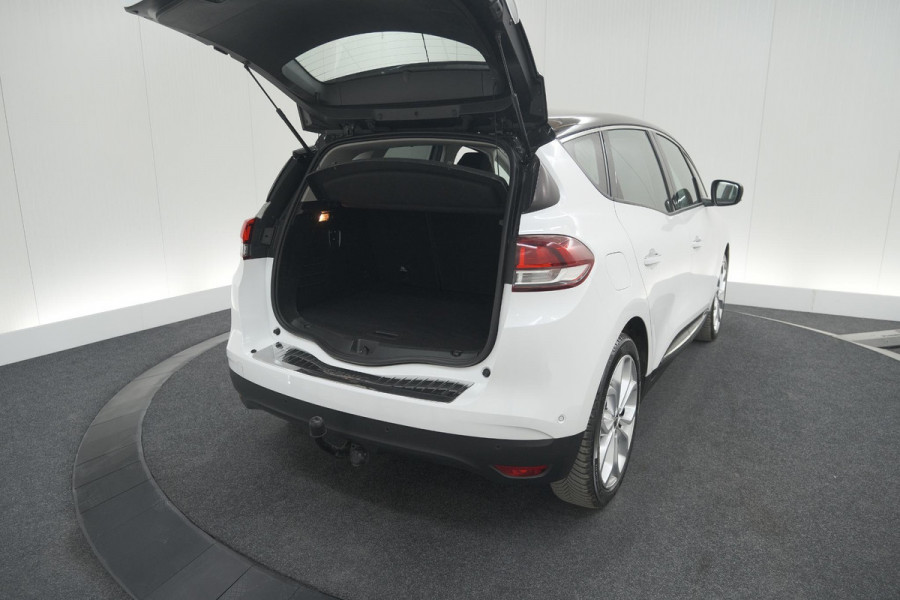 Renault Scénic TCe 140 Bose | Trekhaak | Camera | Dodehoekdetectie | Navigatie