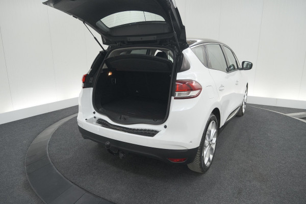 Renault Scénic TCe 140 Bose | Trekhaak | Camera | Dodehoekdetectie | Navigatie