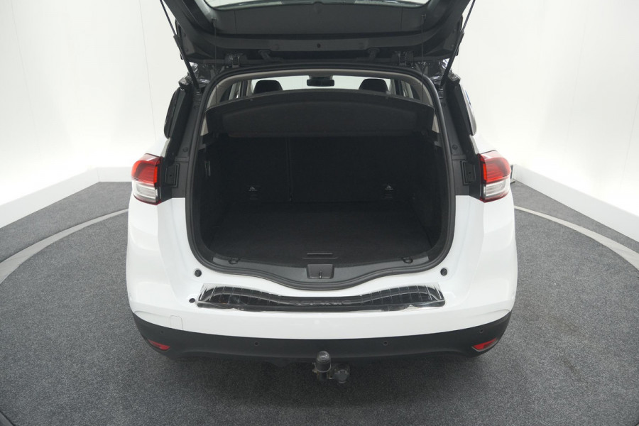 Renault Scénic TCe 140 Bose | Trekhaak | Camera | Dodehoekdetectie | Navigatie