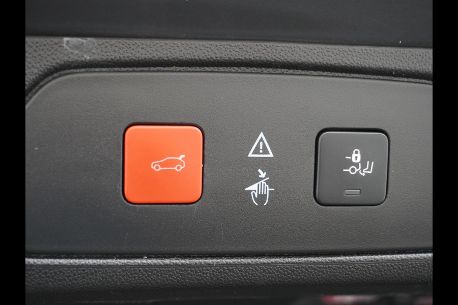 Opel Grandland X T131PK Autom. AGR-Comfort Stoelen Apple Carplay Android Auto Navi Ecc Elek.Achterklep Stuur/Stoelverwarming Cruise Control Pdc K Regen/Lichtsensor Dodehoeksensor Rijstrooksensor Verkeersbordlezer Winterpakket DAB+ Lmv 18" 1.2 Turbo 1e Eigenaar
