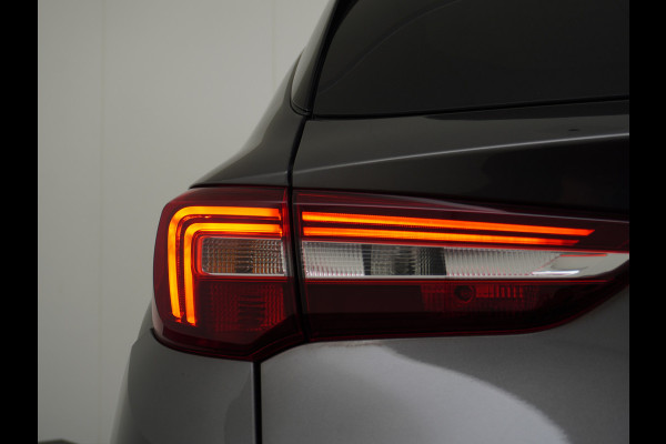 Opel Grandland X T131PK Autom. AGR-Comfort Stoelen Apple Carplay Android Auto Navi Ecc Elek.Achterklep Stuur/Stoelverwarming Cruise Control Pdc K Regen/Lichtsensor Dodehoeksensor Rijstrooksensor Verkeersbordlezer Winterpakket DAB+ Lmv 18" 1.2 Turbo 1e Eigenaar