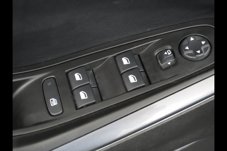 Opel Grandland X T131PK Autom. AGR-Comfort Stoelen Apple Carplay Android Auto Navi Ecc Elek.Achterklep Stuur/Stoelverwarming Cruise Control Pdc K Regen/Lichtsensor Dodehoeksensor Rijstrooksensor Verkeersbordlezer Winterpakket DAB+ Lmv 18" 1.2 Turbo 1e Eigenaar