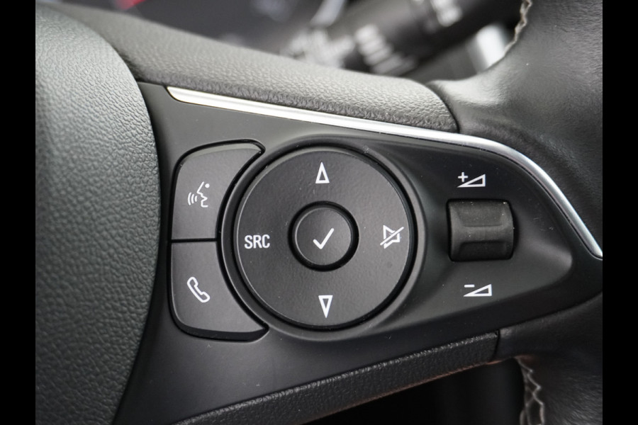 Opel Grandland X T131PK Autom. AGR-Comfort Stoelen Apple Carplay Android Auto Navi Ecc Elek.Achterklep Stuur/Stoelverwarming Cruise Control Pdc K Regen/Lichtsensor Dodehoeksensor Rijstrooksensor Verkeersbordlezer Winterpakket DAB+ Lmv 18" 1.2 Turbo 1e Eigenaar
