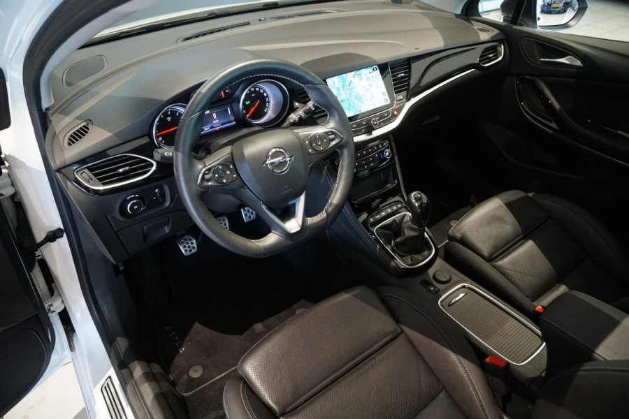 Opel Astra 1.6 Turbo Business Executive 200PK