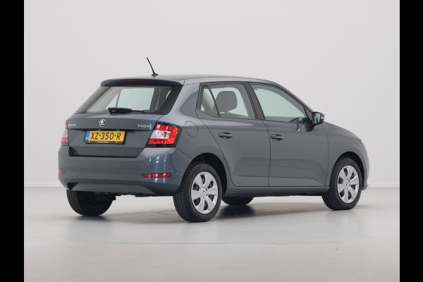 Škoda Fabia 1.0 75pk Active Navi via app Airco Cruise Pdc achter 3
