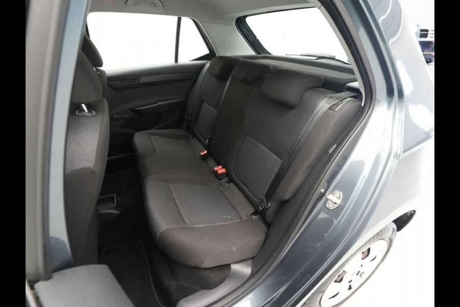 Škoda Fabia 1.0 75pk Active Navi via app Airco Cruise Pdc achter 3