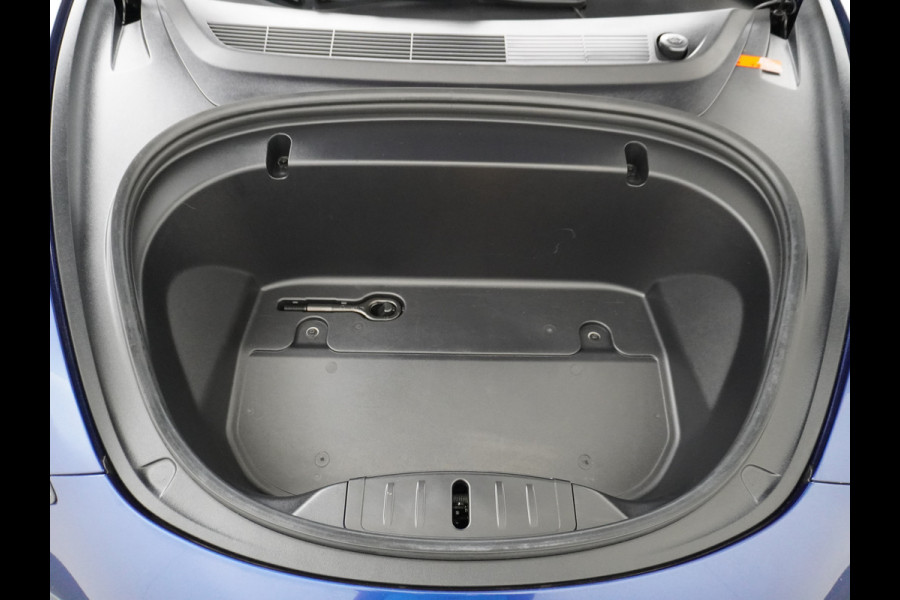 Tesla Model 3 Long Range AWD 75kWh 463PK Lmv 19" Ivoor Interieur FSD-Full Self Driving Computer-3 Premium Audio 4wd AutoPilot Panoramadak Came Stoel en achterbank verwarming Electr.Stoelen+Memory+Easy-Entry WiFi Origineel Nederlandse auto Grootste accu Tot 16,5kwh thuis laden. Accu/Motor Garantie tot 29-12-2027 max 192.000km