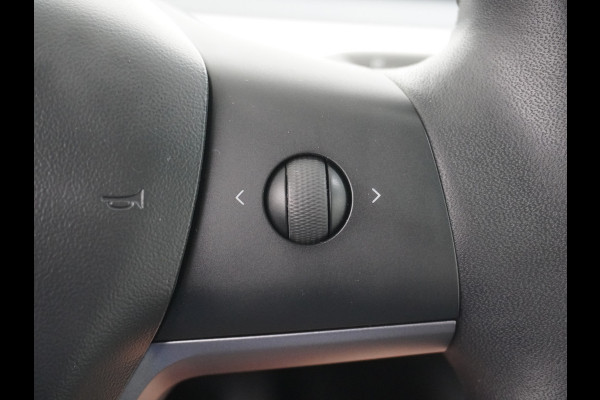 Tesla Model 3 Long Range AWD 75kWh 463PK Lmv 19" Ivoor Interieur FSD-Full Self Driving Computer-3 Premium Audio 4wd AutoPilot Panoramadak Came Stoel en achterbank verwarming Electr.Stoelen+Memory+Easy-Entry WiFi Origineel Nederlandse auto Grootste accu Tot 16,5kwh thuis laden. Accu/Motor Garantie tot 29-12-2027 max 192.000km