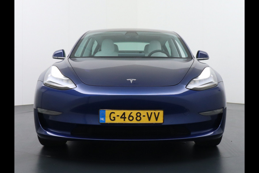 Tesla Model 3 Long Range AWD 75kWh 463PK Lmv 19" Ivoor Interieur FSD-Full Self Driving Computer-3 Premium Audio 4wd AutoPilot Panoramadak Came Stoel en achterbank verwarming Electr.Stoelen+Memory+Easy-Entry WiFi Origineel Nederlandse auto Grootste accu Tot 16,5kwh thuis laden. Accu/Motor Garantie tot 29-12-2027 max 192.000km