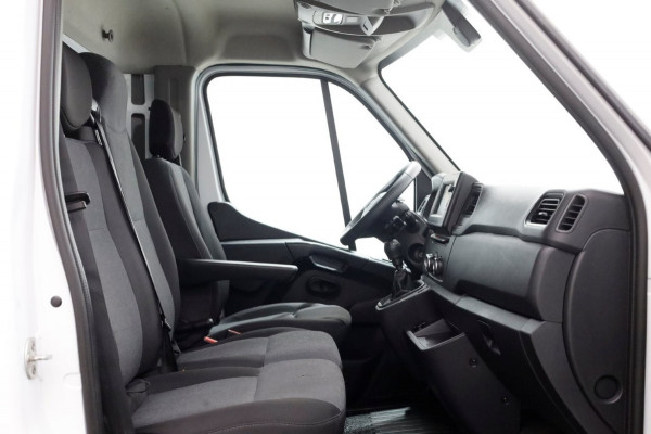 Renault Master T35 2.3 dCi 165pk Bakwagen met laadklep en zijdeur L445cm 02-2022