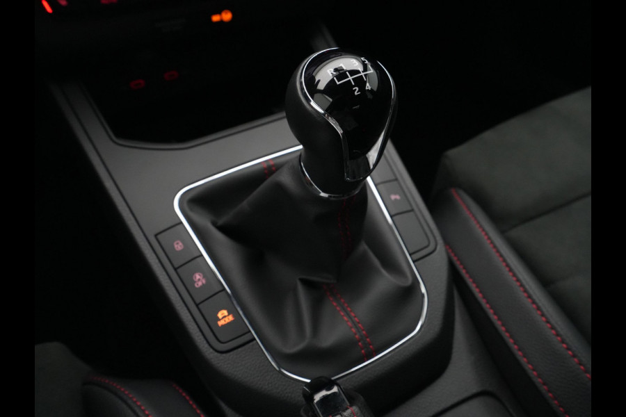 Seat Ibiza 1.0 TSI 95pk FR Business Intense Plus Navigatie Carplay Camera Stoelverwarming Digital Cockpit 284