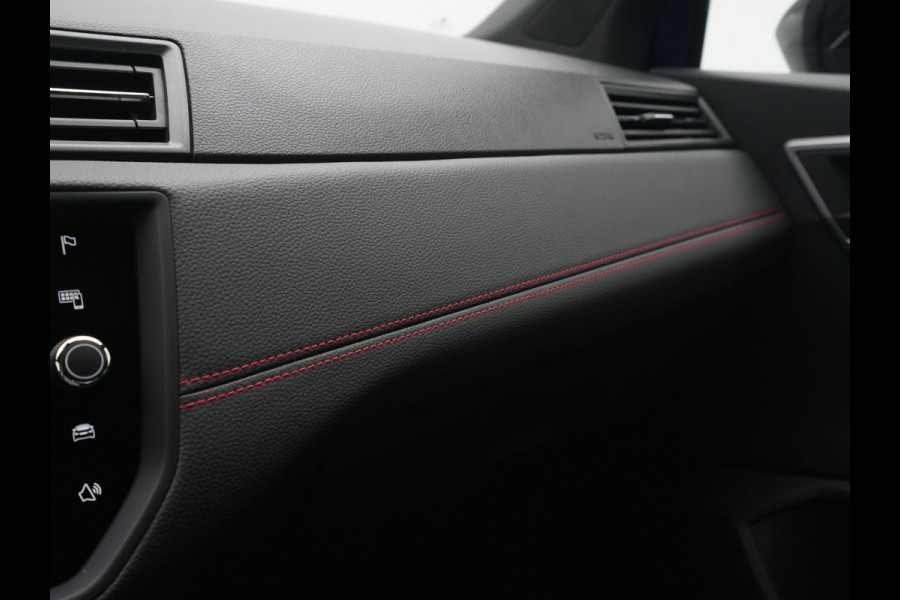 Seat Ibiza 1.0 TSI 95pk FR Business Intense Plus Navigatie Carplay Camera Stoelverwarming Digital Cockpit 284