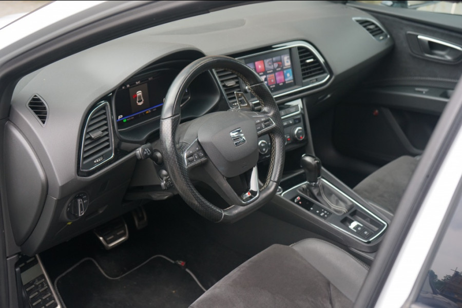 Seat Leon 2.0 TSI Cupra 300 Pano/Beats/DCC/DSG