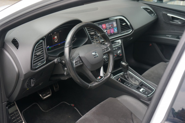 Seat Leon 2.0 TSI Cupra 300 Pano/Beats/DCC/DSG