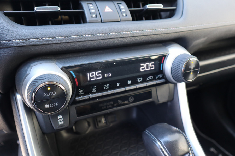 Toyota RAV4 2.5 Hybrid Active Climate Control / Adaptieve Cruise Control / Camera / LMV / Navigatiesysteem /