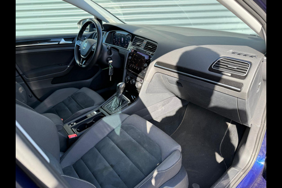 Volkswagen GOLF Variant 1.4 TSI Highline Business R | Adaptive Cruise | Trekhaak Afneembaar | LED | Virtuele Cockpit | Sportstoelen verwarmd & Massage | Navigatie |
