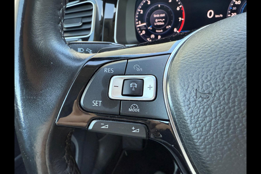 Volkswagen GOLF Variant 1.4 TSI Highline Business R | Adaptive Cruise | Trekhaak Afneembaar | LED | Virtuele Cockpit | Sportstoelen verwarmd & Massage | Navigatie |