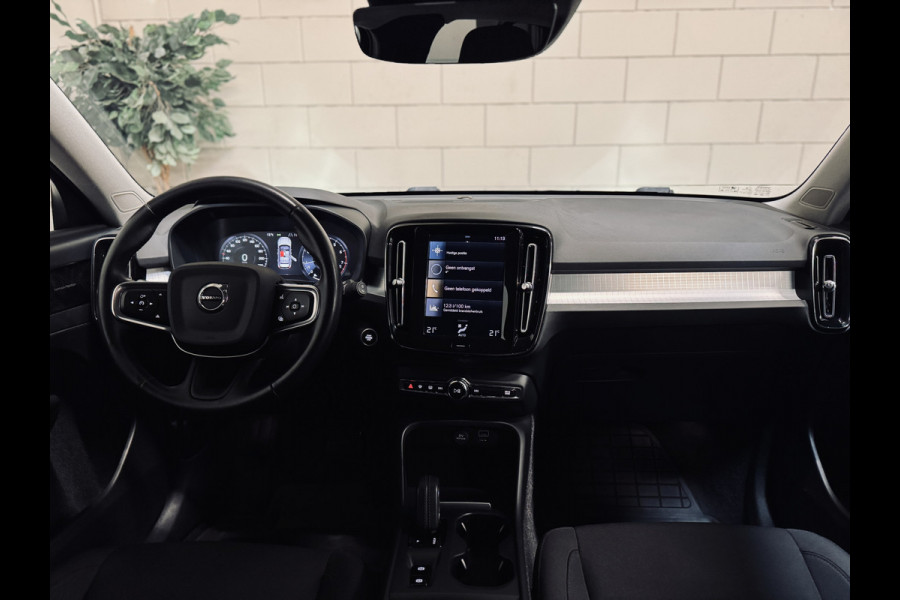 Volvo XC40 1.5 T2 Inscription Expr. Aut. | 19" | harman/kardon | Keyless | Camera