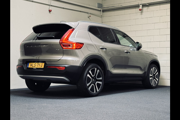 Volvo XC40 1.5 T2 Inscription Expr. Aut. | 19" | harman/kardon | Keyless | Camera
