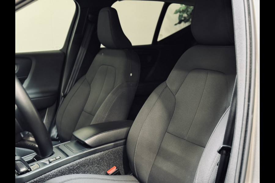 Volvo XC40 1.5 T2 Inscription Expr. Aut. | 19" | harman/kardon | Keyless | Camera