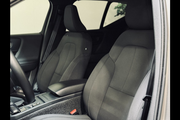 Volvo XC40 1.5 T2 Inscription Expr. Aut. | 19" | harman/kardon | Keyless | Camera