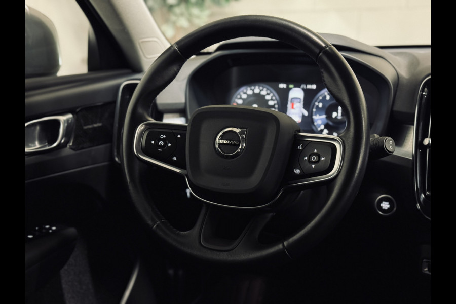 Volvo XC40 1.5 T2 Inscription Expr. Aut. | 19" | harman/kardon | Keyless | Camera