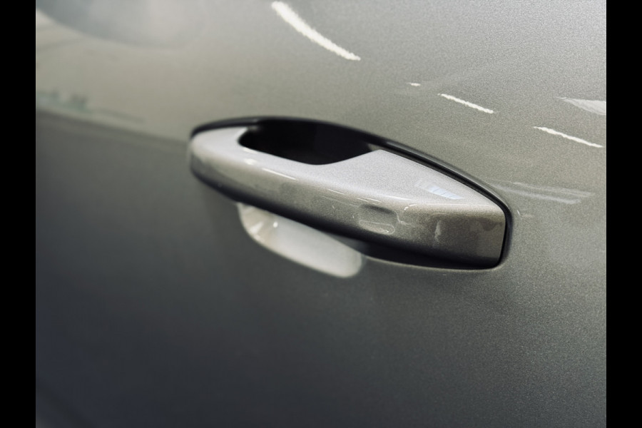 Volvo XC40 1.5 T2 Inscription Expr. Aut. | 19" | harman/kardon | Keyless | Camera