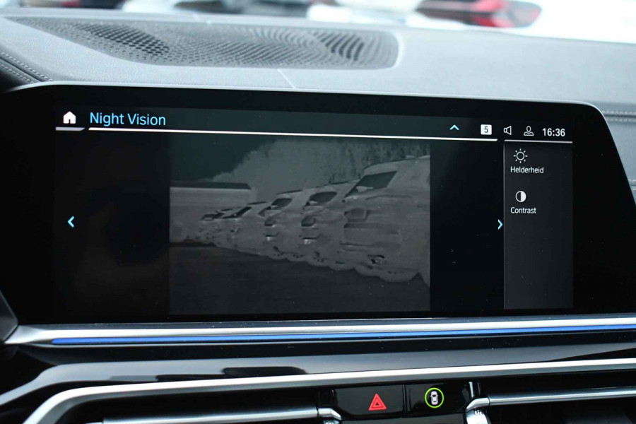 BMW X5 xDrive45e M-Sport Pano M-zetel Trekh Nightv Soft-cl ACC 360 Massage+Vent HUD