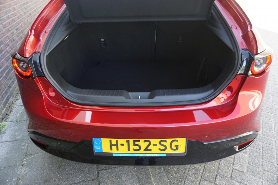 Mazda 3 2.0 e-SkyActiv-X M Hybrid 180/Leer/Head-Up/Bose /Dealeronderhouden.
