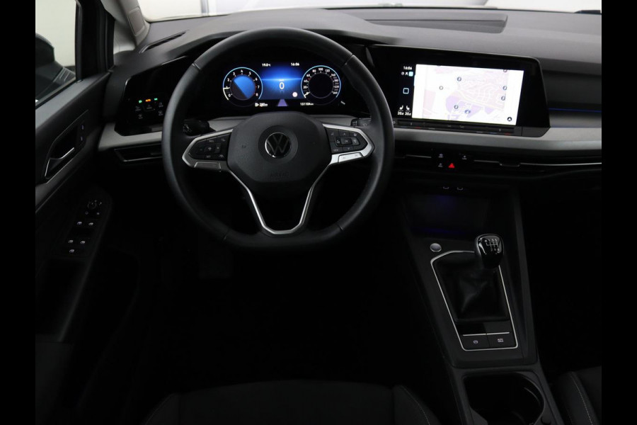 Volkswagen GOLF Variant 1.0 TSI Life Business | Trekhaak | Sfeerverlichting | Apple CarPlay | Stoelverwarming | Cruise Control Adaptief | Navigatie | LMV