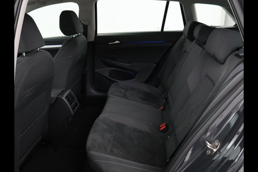 Volkswagen GOLF Variant 1.0 TSI Life Business | Trekhaak | Sfeerverlichting | Apple CarPlay | Stoelverwarming | Cruise Control Adaptief | Navigatie | LMV