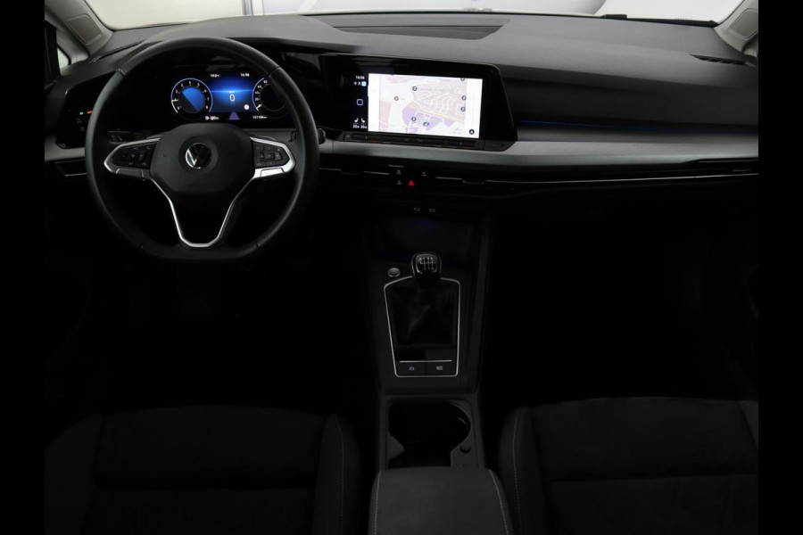 Volkswagen GOLF Variant 1.0 TSI Life Business | Trekhaak | Sfeerverlichting | Apple CarPlay | Stoelverwarming | Cruise Control Adaptief | Navigatie | LMV