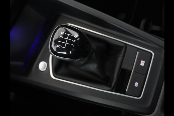 Volkswagen GOLF Variant 1.0 TSI Life Business | Trekhaak | Sfeerverlichting | Apple CarPlay | Stoelverwarming | Cruise Control Adaptief | Navigatie | LMV