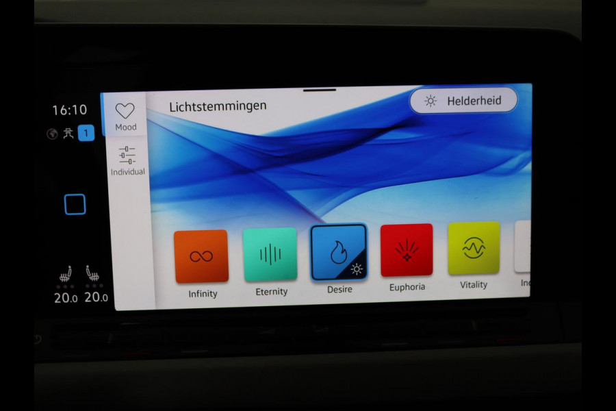 Volkswagen GOLF Variant 1.0 TSI Life Business | Trekhaak | Sfeerverlichting | Apple CarPlay | Stoelverwarming | Cruise Control Adaptief | Navigatie | LMV