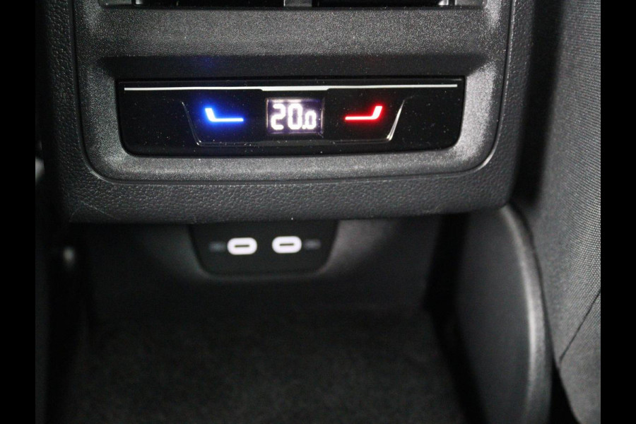 Volkswagen GOLF Variant 1.0 TSI Life Business | Trekhaak | Sfeerverlichting | Apple CarPlay | Stoelverwarming | Cruise Control Adaptief | Navigatie | LMV