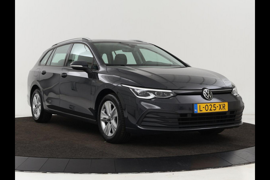 Volkswagen GOLF Variant 1.0 TSI Life Business | Trekhaak | Sfeerverlichting | Apple CarPlay | Stoelverwarming | Cruise Control Adaptief | Navigatie | LMV