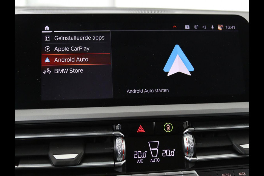 BMW 3 Serie Touring 330e eDrive Edition | Trekhaak | Leder | Apple CarPlay | Navigatie | Stoelverwarming | Cruise Control | LMV
