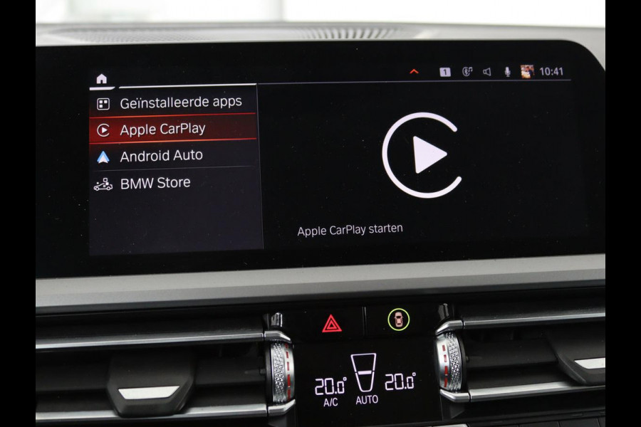 BMW 3 Serie Touring 330e eDrive Edition | Trekhaak | Leder | Apple CarPlay | Navigatie | Stoelverwarming | Cruise Control | LMV