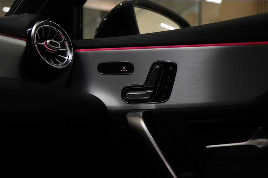 Mercedes-Benz A-Klasse 250 AMG 4MATIC /PANO/MEMORY/BUR/LEER/CAM/SFEER/VOL