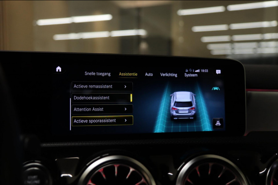 Mercedes-Benz A-Klasse 250 AMG 4MATIC /PANO/MEMORY/BUR/LEER/CAM/SFEER/VOL