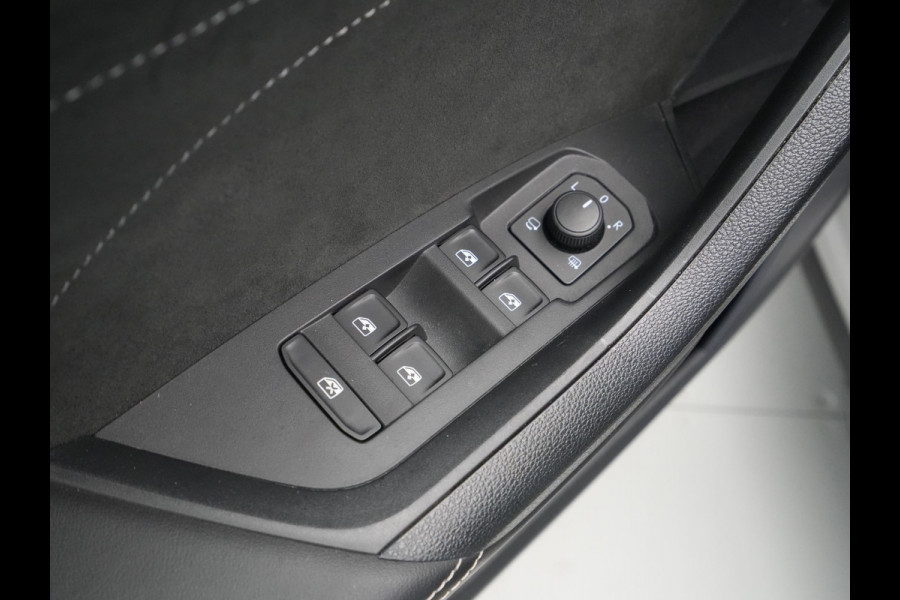 Škoda Kodiaq 1.5 TSI 150pk DSG Sportline Business Navigatie Stoelverwarming Camera Elek. kofferklep 287